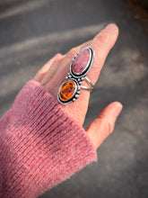 Load image into Gallery viewer, Rhodochrosite + Amber Ring (Size 9)
